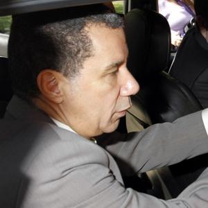 Former Governor David Paterson pays his cab fare using the audible collection system. Former Governor David Paterson pays his cab fare with a credit card, thanks to a new audio program to protect blind people. (New York Post)
